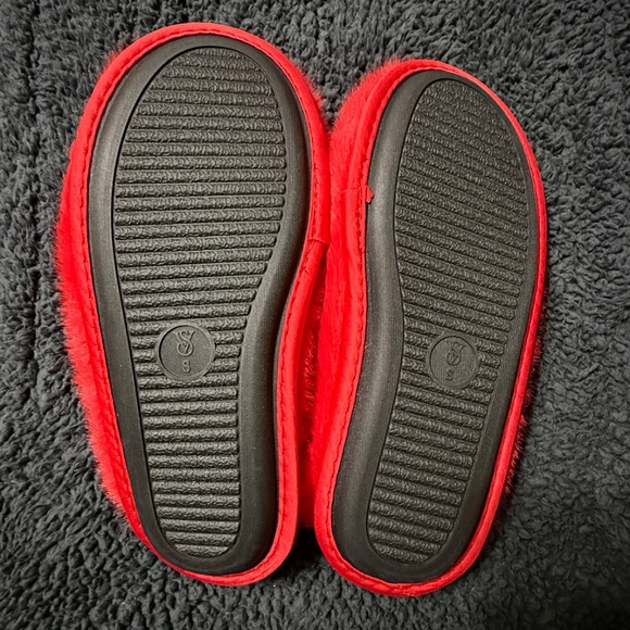 VICTORIA'S SECRET Luxe Plush Closed-Toe Slippers SZ S -Red NEW - Picture 7 of 12